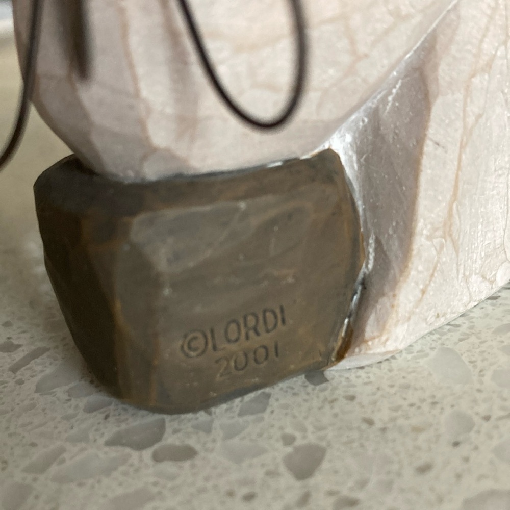 Vintage Willow Tree Angel of Caring 2001 - Picture 7 of 7